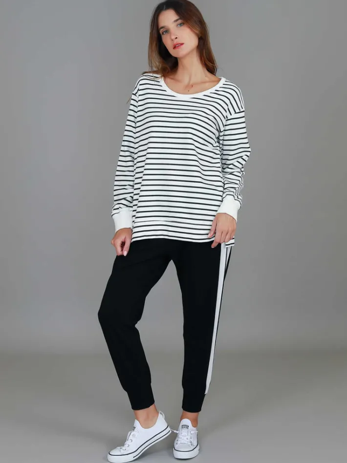 3rd Story Sarah Long Sweatshirt< Sweatshirts|Sweatshirts