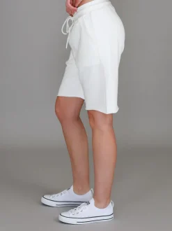 3rd Story Taree Long Shorts< Shorts