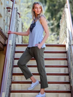 3rd Story Thea Heart Grey Tank Top< Tanks