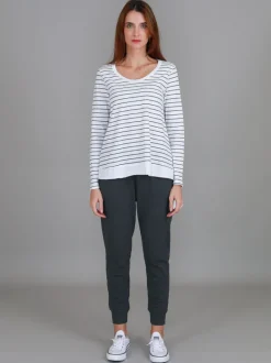 3rd Story Willow Asymmetrical Hem T Shirt< Long Sleeves